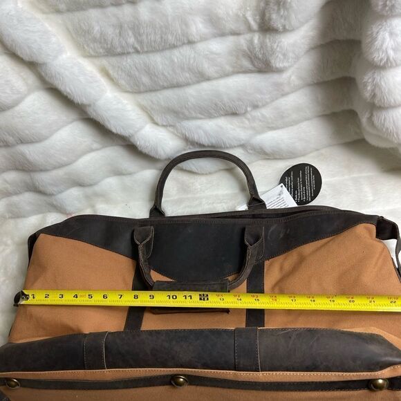 NWT Canyon outback CCRTD embossed logo brown leather and tan canvas duff… - Picture 4 of 11